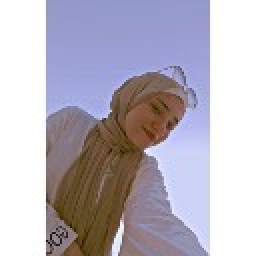 Sama.E